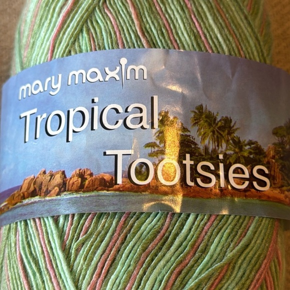 Mary Maxim Sock Yarn Set - Picture 5 of 8